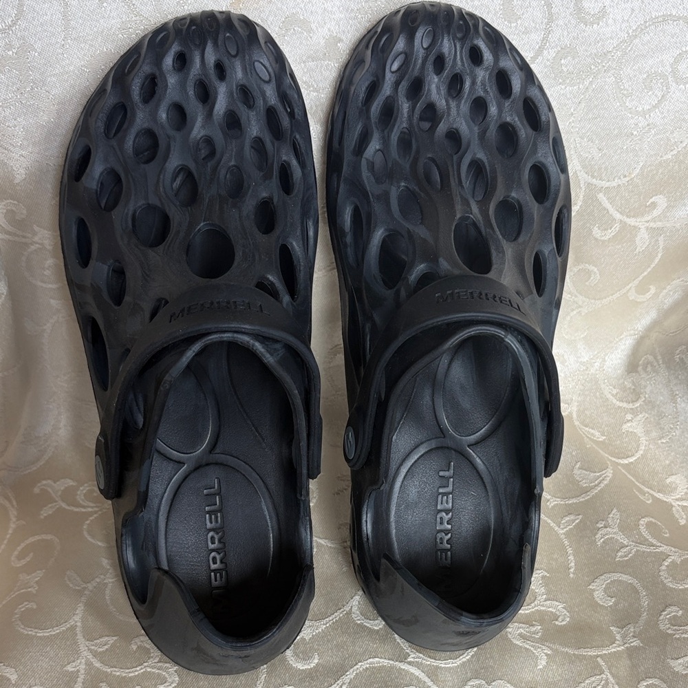 Merrell Black Perforated Slip-Ons Women's Hydro Moc Sz 8 like new